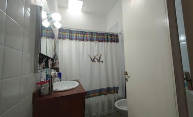 CASA EN PH VENTA 3 AMB EN CEFERINO NAMUNCURA 3642 (REMEDIOS DE ESCALADA)