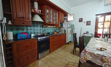 CASA EN PH VENTA 3 AMB EN CEFERINO NAMUNCURA 3642 (REMEDIOS DE ESCALADA)