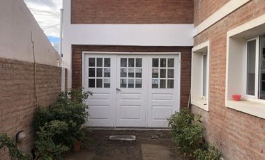 VENDE BARRIO SUR / ASFALTO / Casa en Puerto Madryn