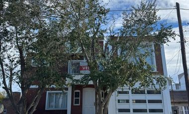 VENDE BARRIO SUR / ASFALTO / Casa en Puerto Madryn