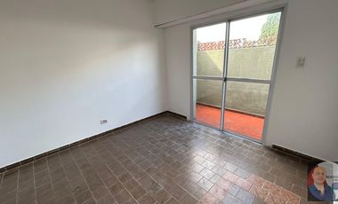 Departamento sin expensas a 1/2 cuadra de Yrigoyen!