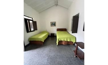 (V.I) FINCA LA ESPERANZA UBICADA ENTRE TITIRIBI Y AMAG