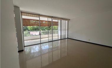 APARTAMENTO CON VISTA A ZONA VERDE