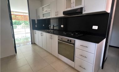 APARTAMENTO CON VISTA A ZONA VERDE