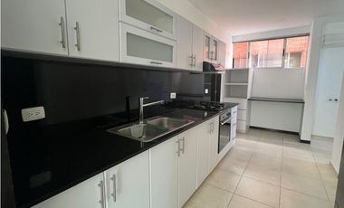 APARTAMENTO CON VISTA A ZONA VERDE