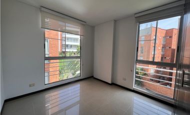 APARTAMENTO CON VISTA A ZONA VERDE