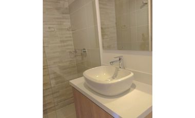 APARTA ESTUDIO EN ARRIENDO SECTOR DE CIUDAD DEL RIO - POBLADO
