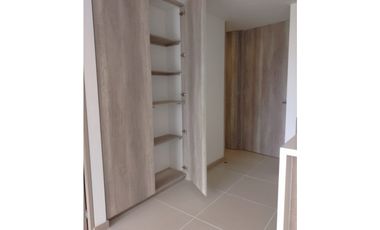 APARTA ESTUDIO EN ARRIENDO SECTOR DE CIUDAD DEL RIO - POBLADO