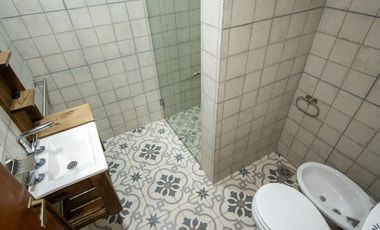 CASA QUINTA EN UBAJAY CON PARQUE A LA LAGUNA