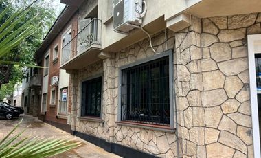VENTA CASA Y 2 LOCALES COMERCIALES EN GODOY CRUZ