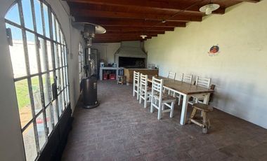 CASA 4 AMB BARADERO APTO CREDITO