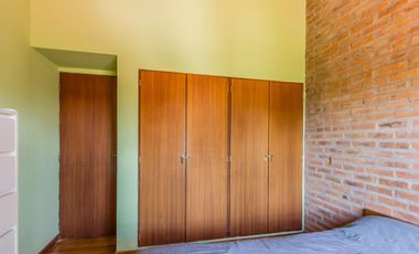 Venta Casa 8 ambientes en Lomas de Zamora
