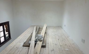 Venta PH Monoambiente con patio refaccionado