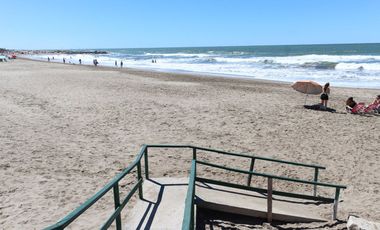 VENTA BUNGALOW EN COMPLEJO CERRADO SANTA CLARA
