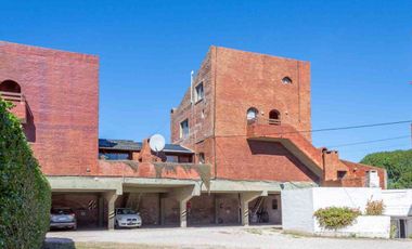 VENTA BUNGALOW EN COMPLEJO CERRADO SANTA CLARA
