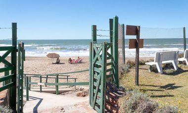 VENTA BUNGALOW EN COMPLEJO CERRADO SANTA CLARA
