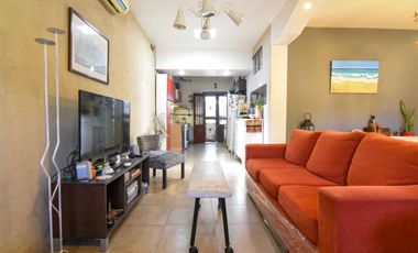 VENTA PH 4 AMB. CON PATIO Y TERRAZA APTO CREDITO