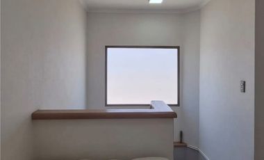 CASA EN PORTONES DE CHICUREO CON PISCINA