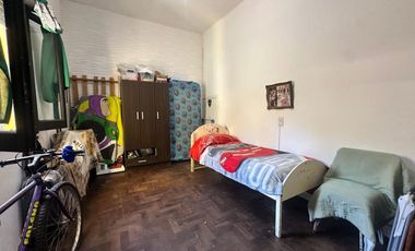 CASA 4 AMBIENTES EN VENTA EN SARANDI APTO CREDITO