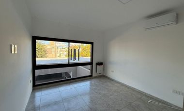 VENTA DUPLEX, 3 HABITACIONES, ZONA NORTE.