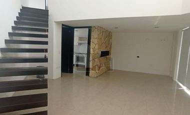 Edificio con dos Lofts, Local comercial y Estacionamientos