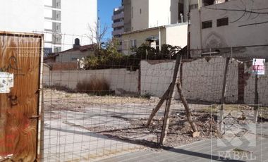Terreno venta centro Neuquén, 12 x 30 apto desarrollo inmobiliario