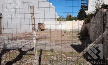 Terreno venta centro Neuquén, 12 x 30 apto desarrollo inmobiliario