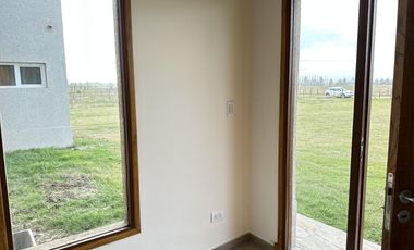 Descubre tu nueva casa en el campo en Zapiola, Lobos