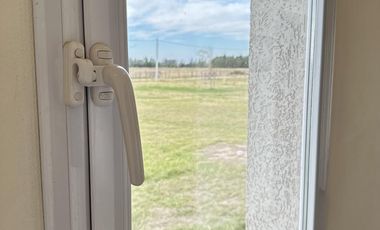 Descubre tu nueva casa en el campo en Zapiola, Lobos