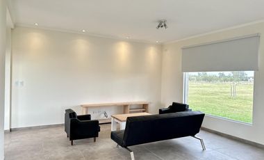 Descubre tu nueva casa en el campo en Zapiola, Lobos