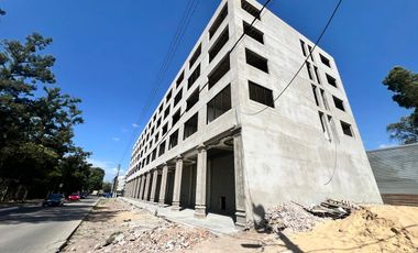 Oficina en venta en Canning cerca de la ruta  58 y del shopping Las Toscas