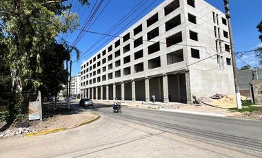 Oficina en venta en Canning cerca de la ruta  58 y del shopping Las Toscas