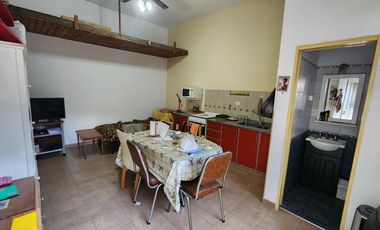 Casa con galpon