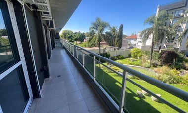 Departamento de 3 amb, con terraza propia, Morón