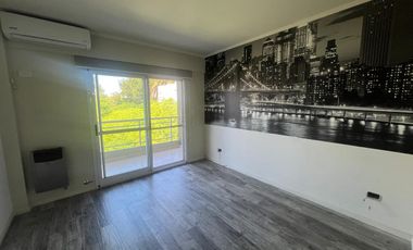 Departamento de 3 amb, con terraza propia, Morón