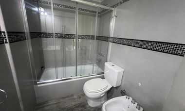 Departamento de 3 amb, con terraza propia, Morón