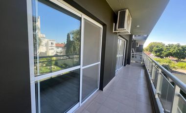 Departamento de 3 amb, con terraza propia, Morón