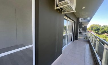 Departamento de 3 amb, con terraza propia, Morón