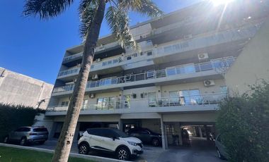 Departamento de 3 amb, con terraza propia, Morón