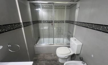 Departamento de 3 amb, con terraza propia, Morón