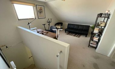 Casa en arriendo c/ estacionamiento en La Florida Alto
