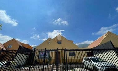 Casa en arriendo c/ estacionamiento en La Florida Alto