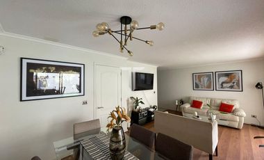 Casa en arriendo c/ estacionamiento en La Florida Alto