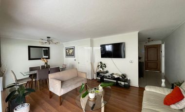 Casa en arriendo c/ estacionamiento en La Florida Alto