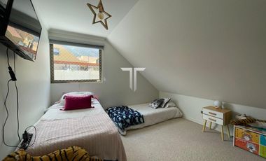 Casa en arriendo c/ estacionamiento en La Florida Alto