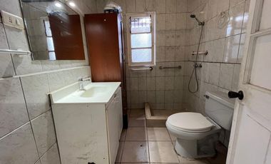SE ARRIENDA CASA 2D-1B-ESTACIONAMIENTO -CERCA  METRO CIUDAD DEL NIÑO-SAN MIGUEL