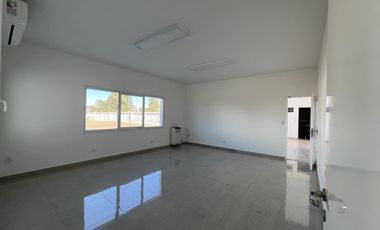 Alquiler Base y Edificio Comercial Centenario sobre Ruta 7 Neuquen