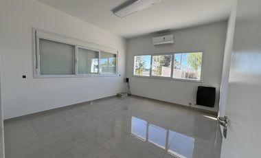 Alquiler Base y Edificio Comercial Centenario sobre Ruta 7 Neuquen