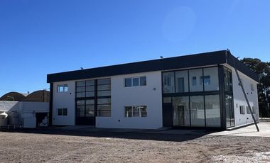 Alquiler Base y Edificio Comercial Centenario sobre Ruta 7 Neuquen