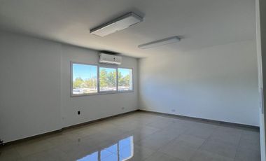 Alquiler Base y Edificio Comercial Centenario sobre Ruta 7 Neuquen